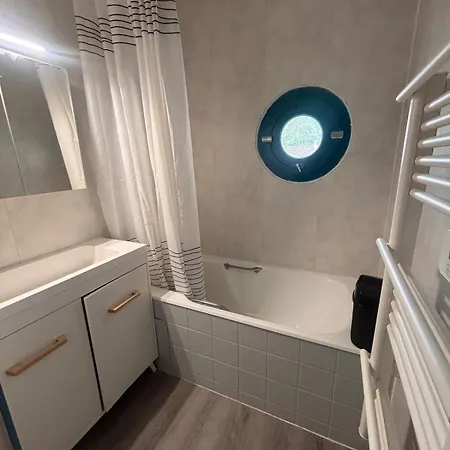 Semesterbostad Maison Avec Terrasse Et Jardin , 20 Minutes De La